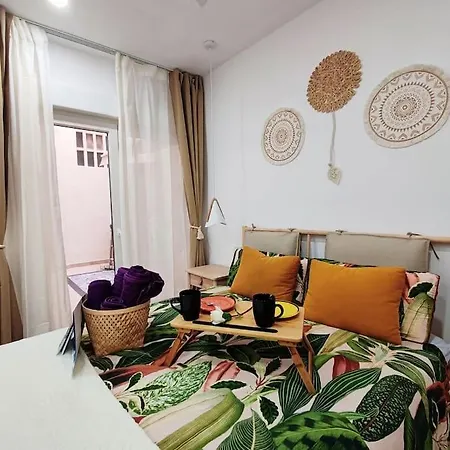 Central Market. Design Close To Everything Apartment