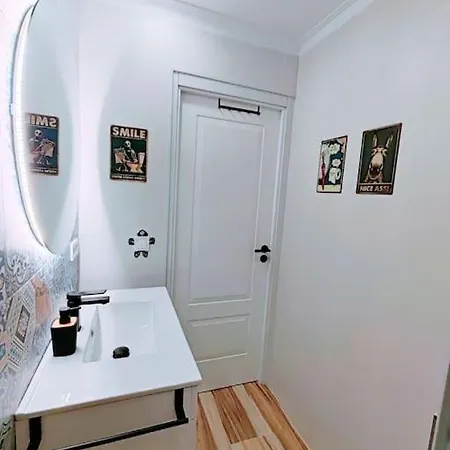 Apartment Central Market. Design Close To Everything