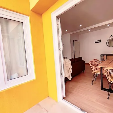 Apartment Central Market. Design Close To Everything *