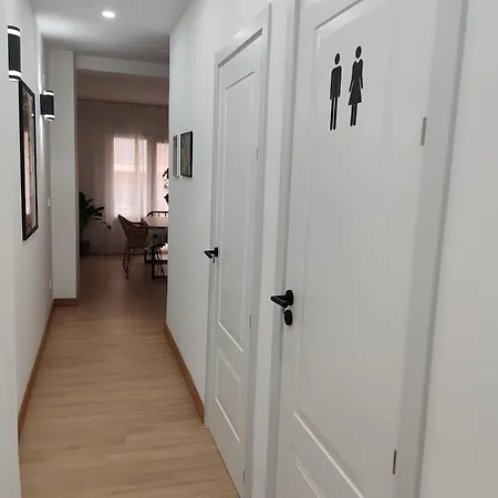 Central Market. Design Close To Everything Lejlighed