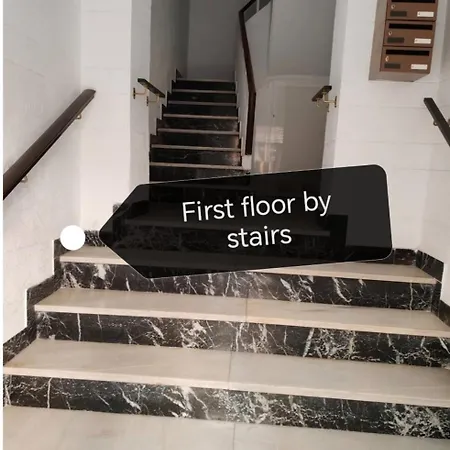 Lejlighed Central Market. Design Close To Everything