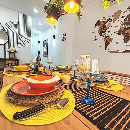 Apartment Central Market. Design Close To Everything