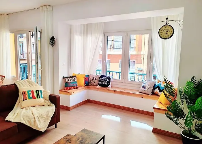 Central Market. Design Close To Everything Apartman *